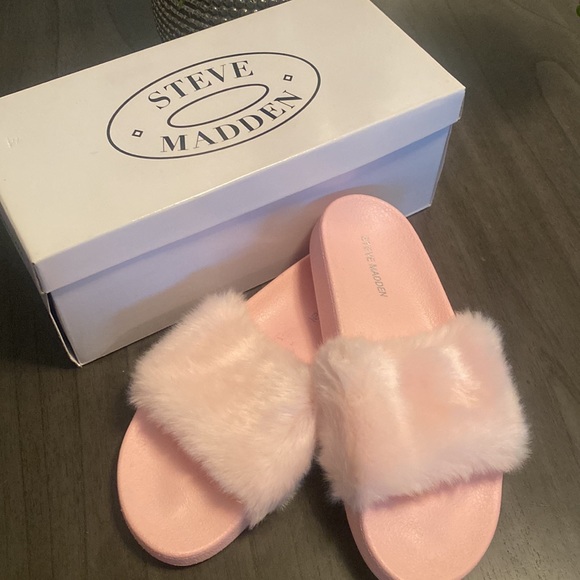 Steve Madden LT Pink Size 8 Slides - Picture 1 of 7